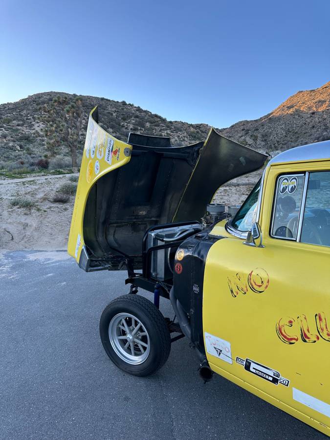 Chevrolet-sedan-delivery-1956-3