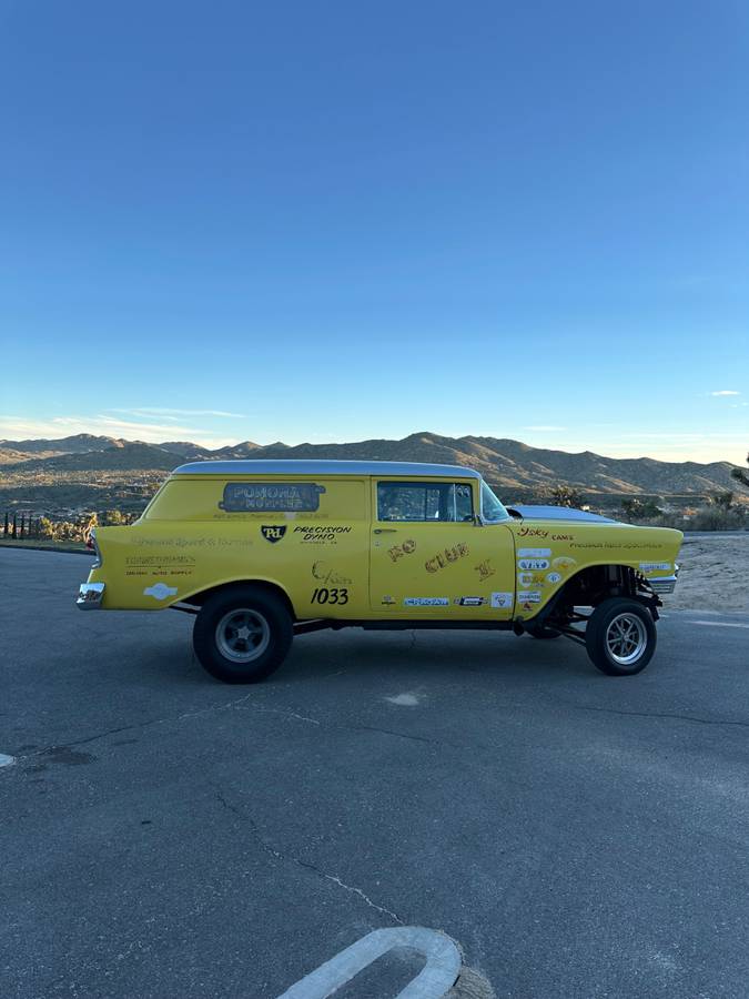 Chevrolet-sedan-delivery-1956-7