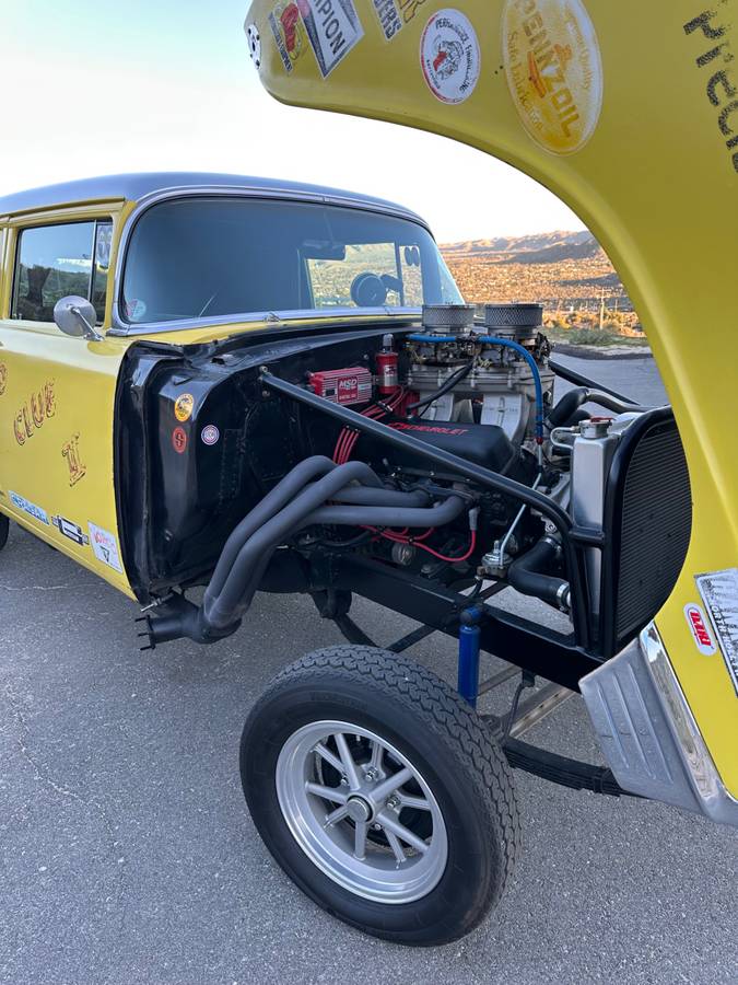 Chevrolet-sedan-delivery-1956-8