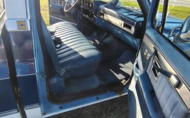 Chevrolet-silverado-1500-1984-3