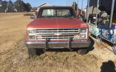 Chevrolet-silverado-1500-1986-red-11