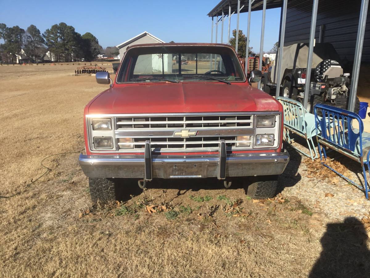 Chevrolet-silverado-1500-1986-red-11