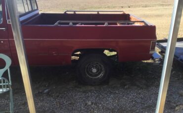 Chevrolet-silverado-1500-1986-red-9