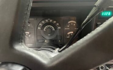 Chevrolet-silverado-1500-1988-silver-2