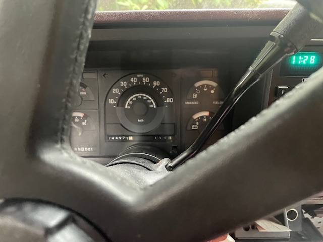 Chevrolet-silverado-1500-1988-silver-2