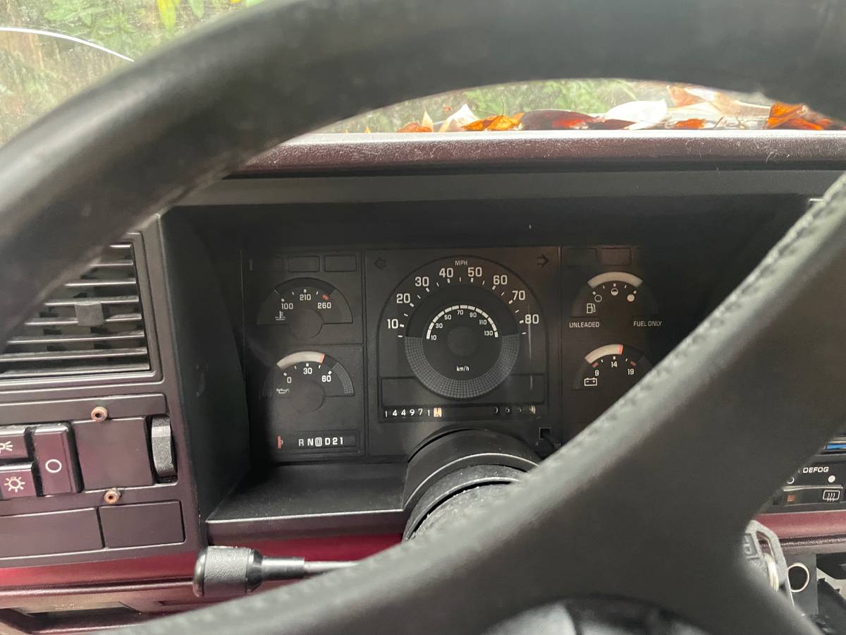 Chevrolet-silverado-1500-1988-silver-3