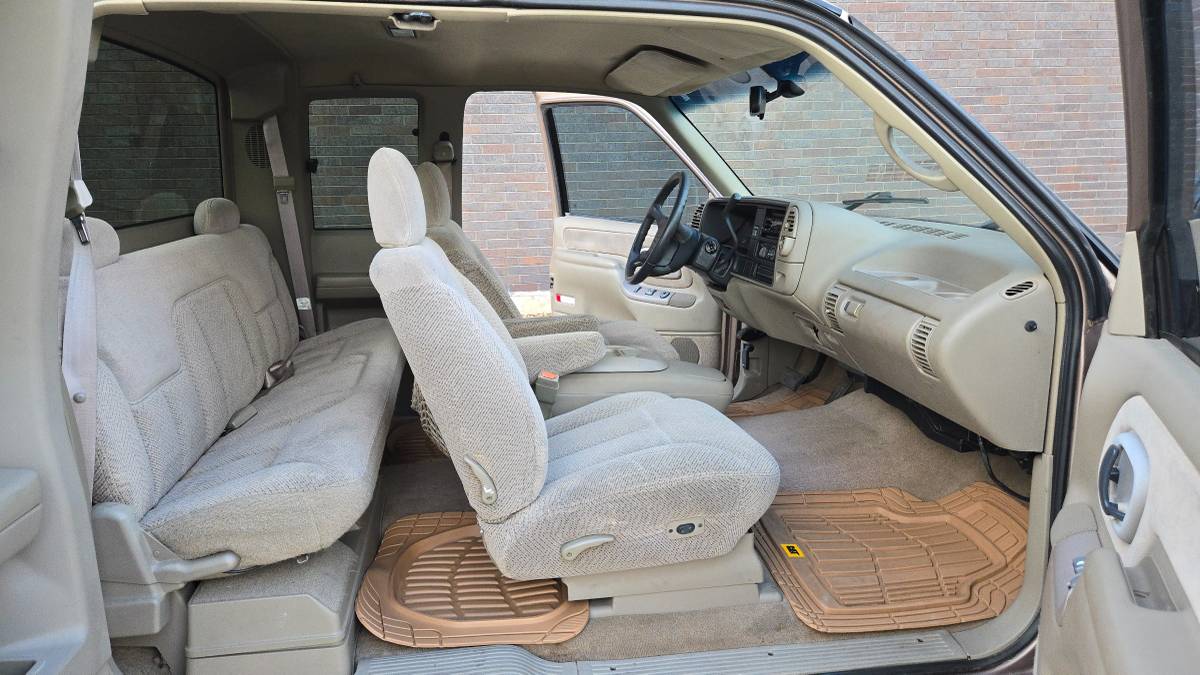 Chevrolet-silverado-1500-1996-brown