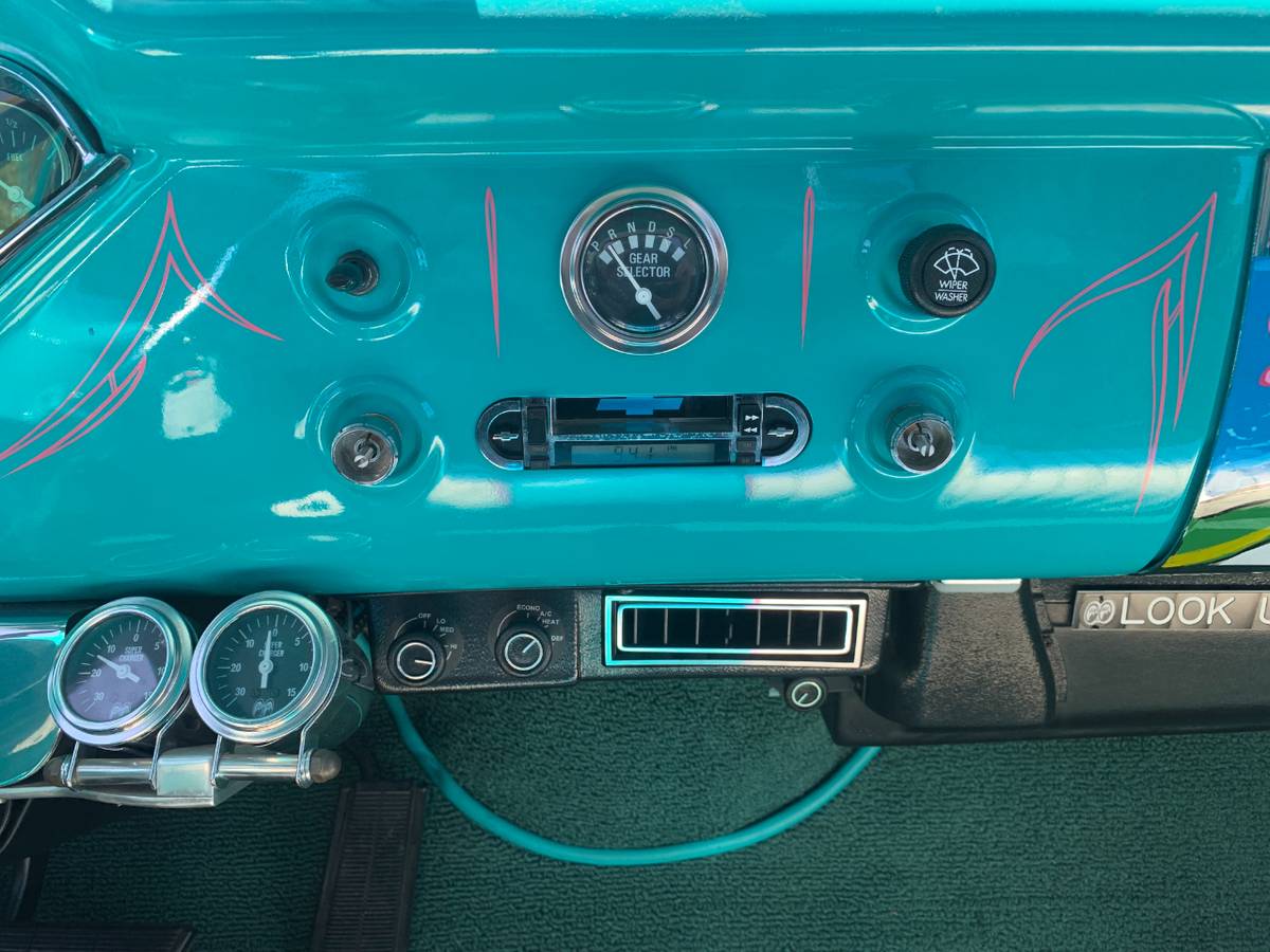 Chevrolet-silverado-1955-custom-12