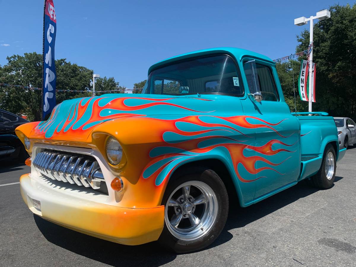 Chevrolet-silverado-1955-custom-2