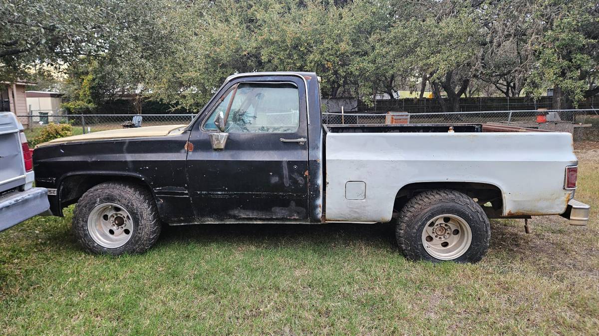 Chevrolet-silverado-1981