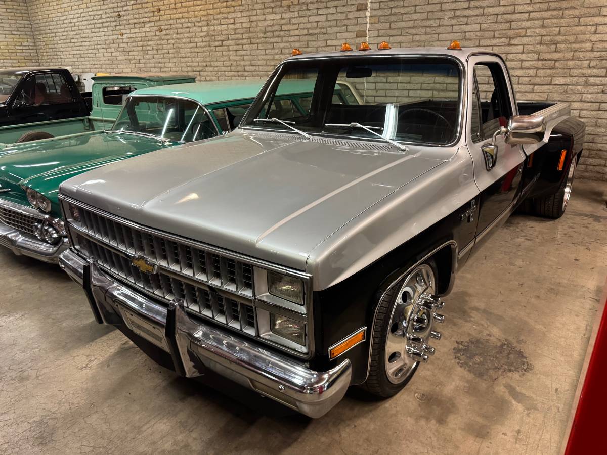 Chevrolet-silverado-1981-4