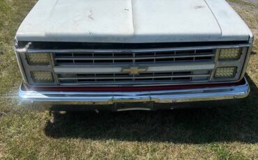 Chevrolet-silverado-1985-white-44