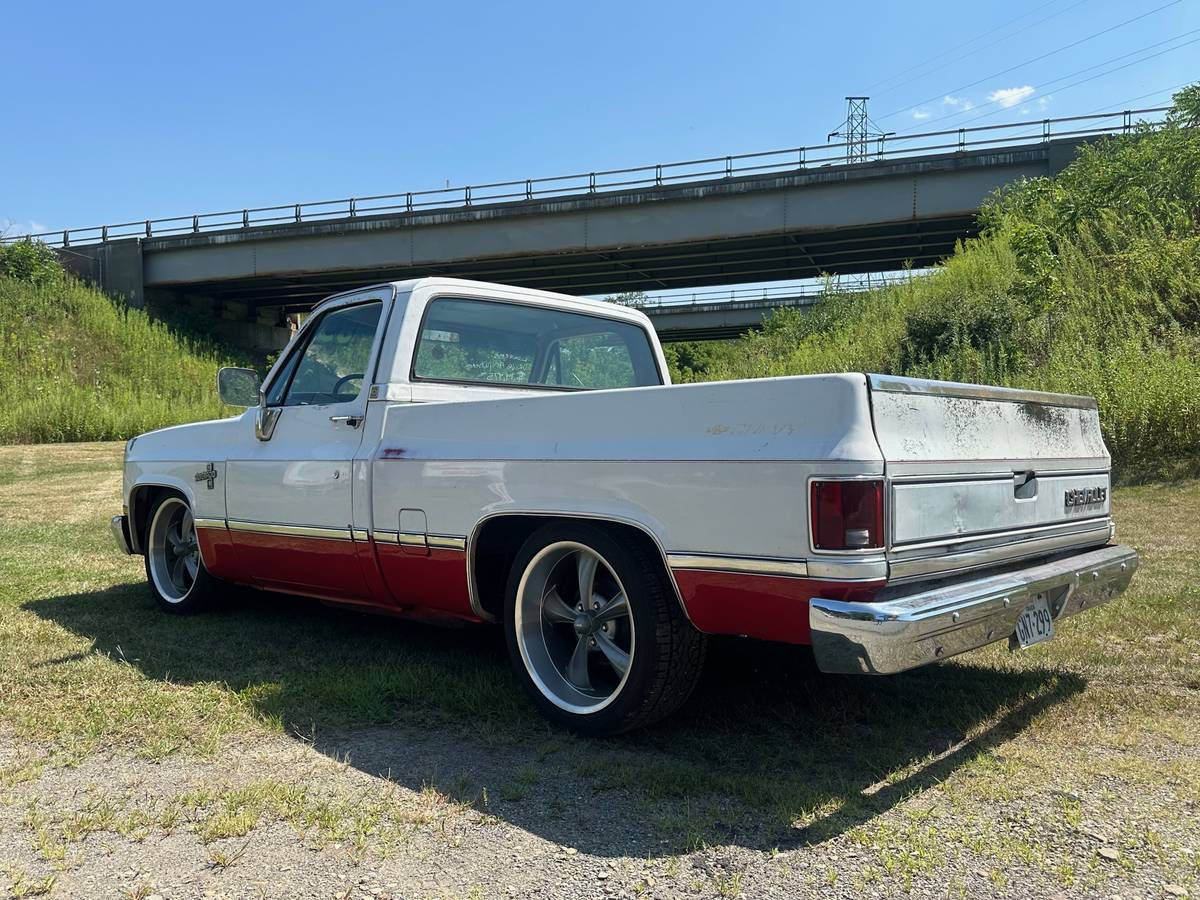 Chevrolet-silverado-1985-white-58