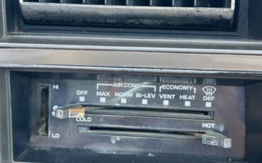 Chevrolet-silverado-1985-white-6