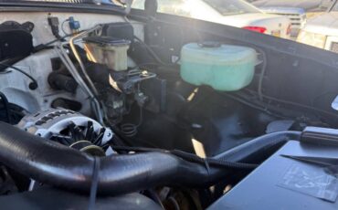 Chevrolet-silverado-1993-white-10