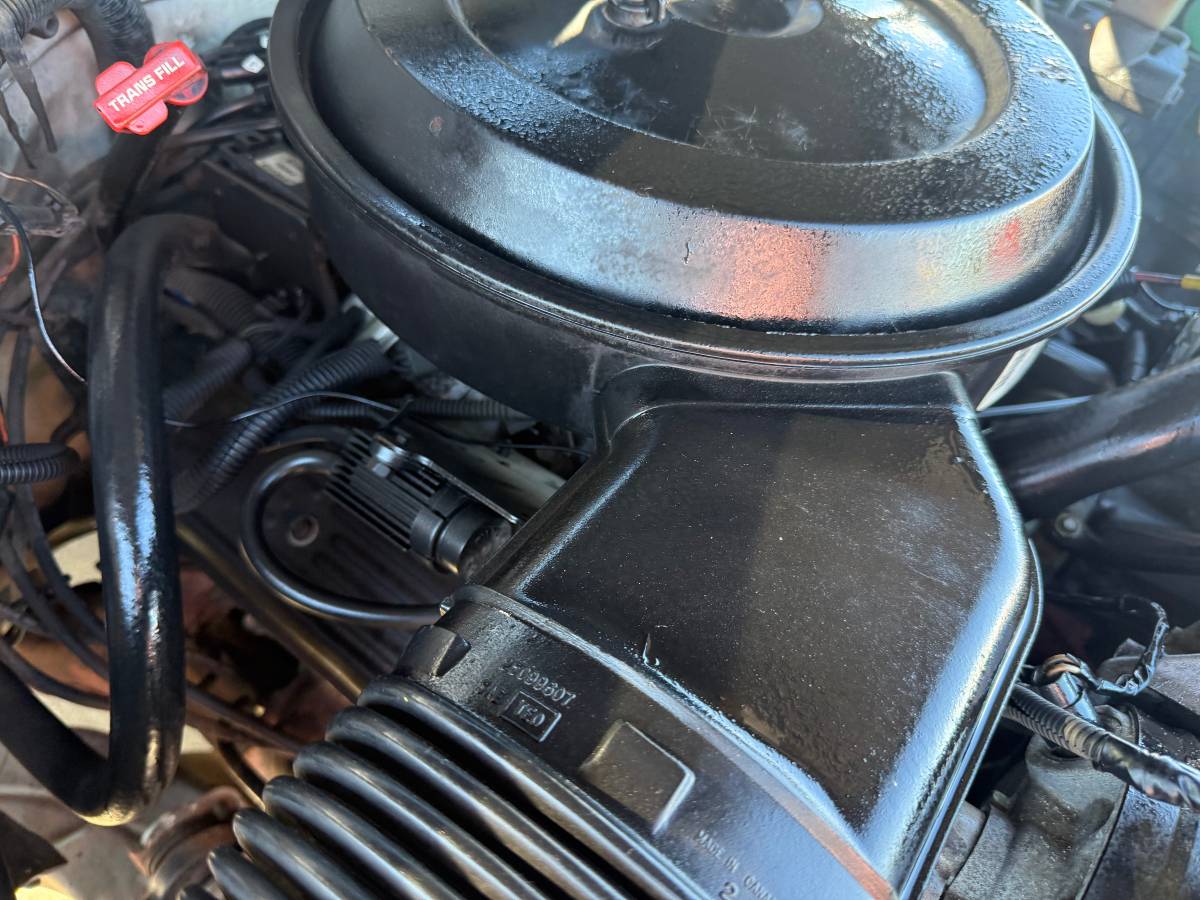 Chevrolet-silverado-1993-white-12