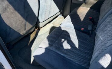 Chevrolet-silverado-1993-white-16