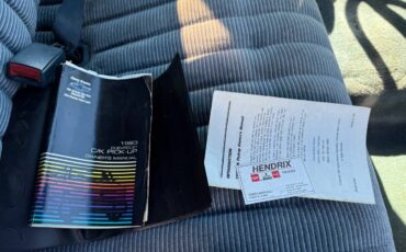 Chevrolet-silverado-1993-white-17