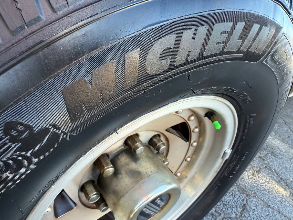 Chevrolet-silverado-1993-white-19