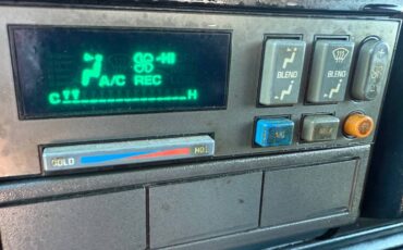 Chevrolet-silverado-1993-white-21