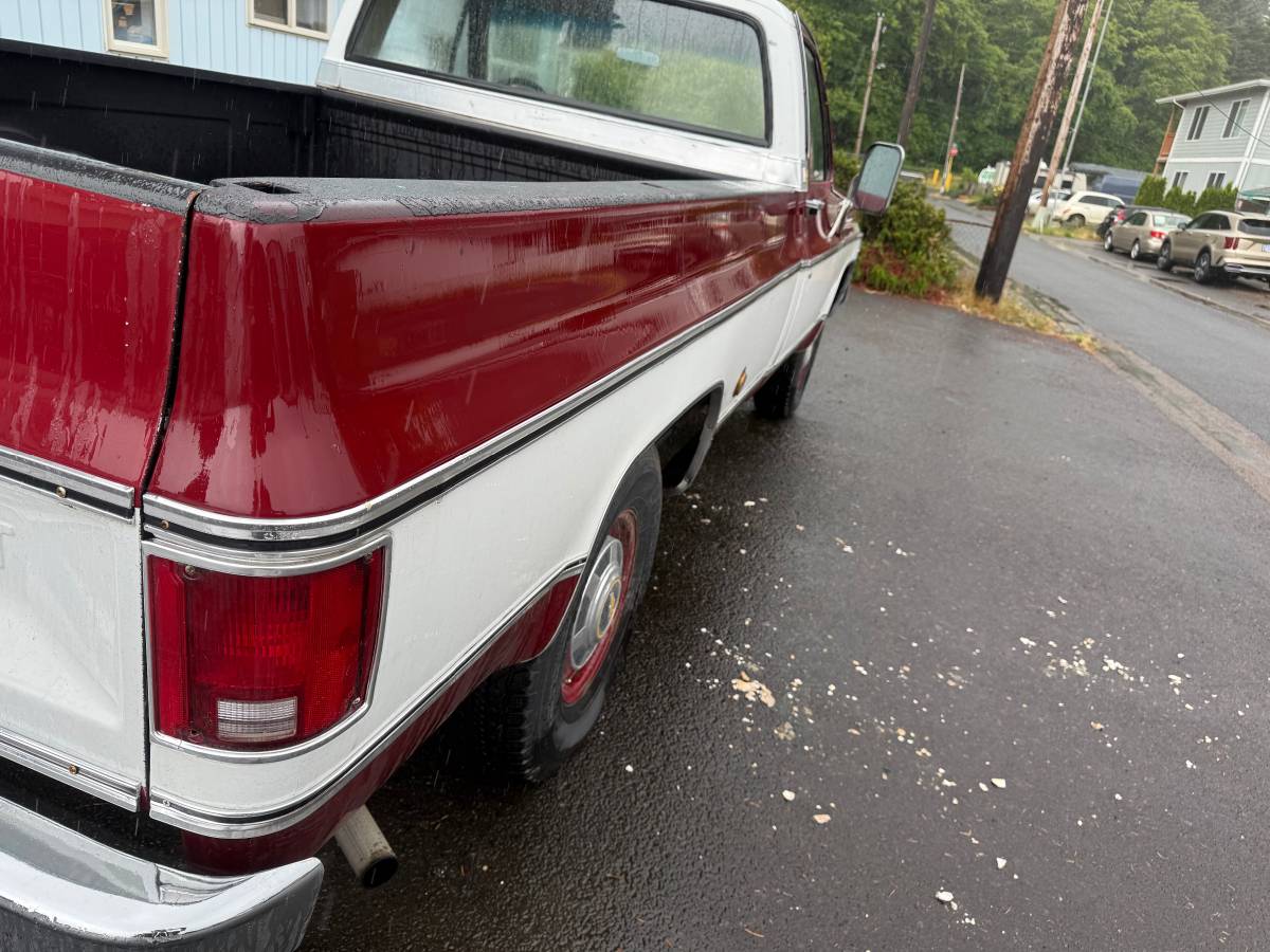 Chevrolet-silverado-2500-1975-red-4
