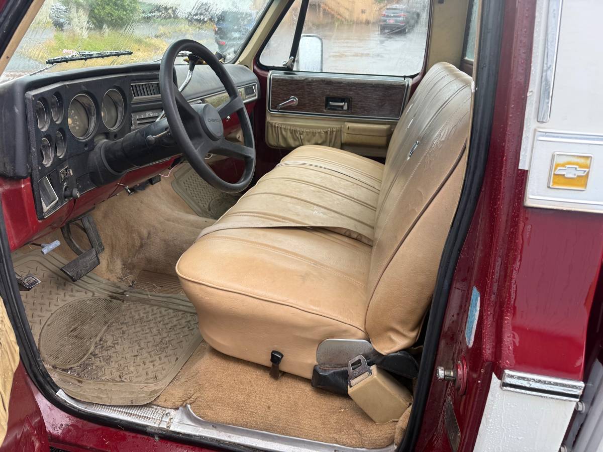 Chevrolet-silverado-2500-1975-red-6