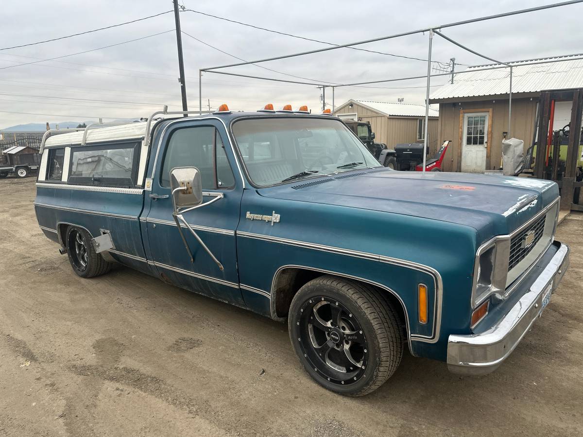 Chevrolet-silverado-2500hd-1973-16