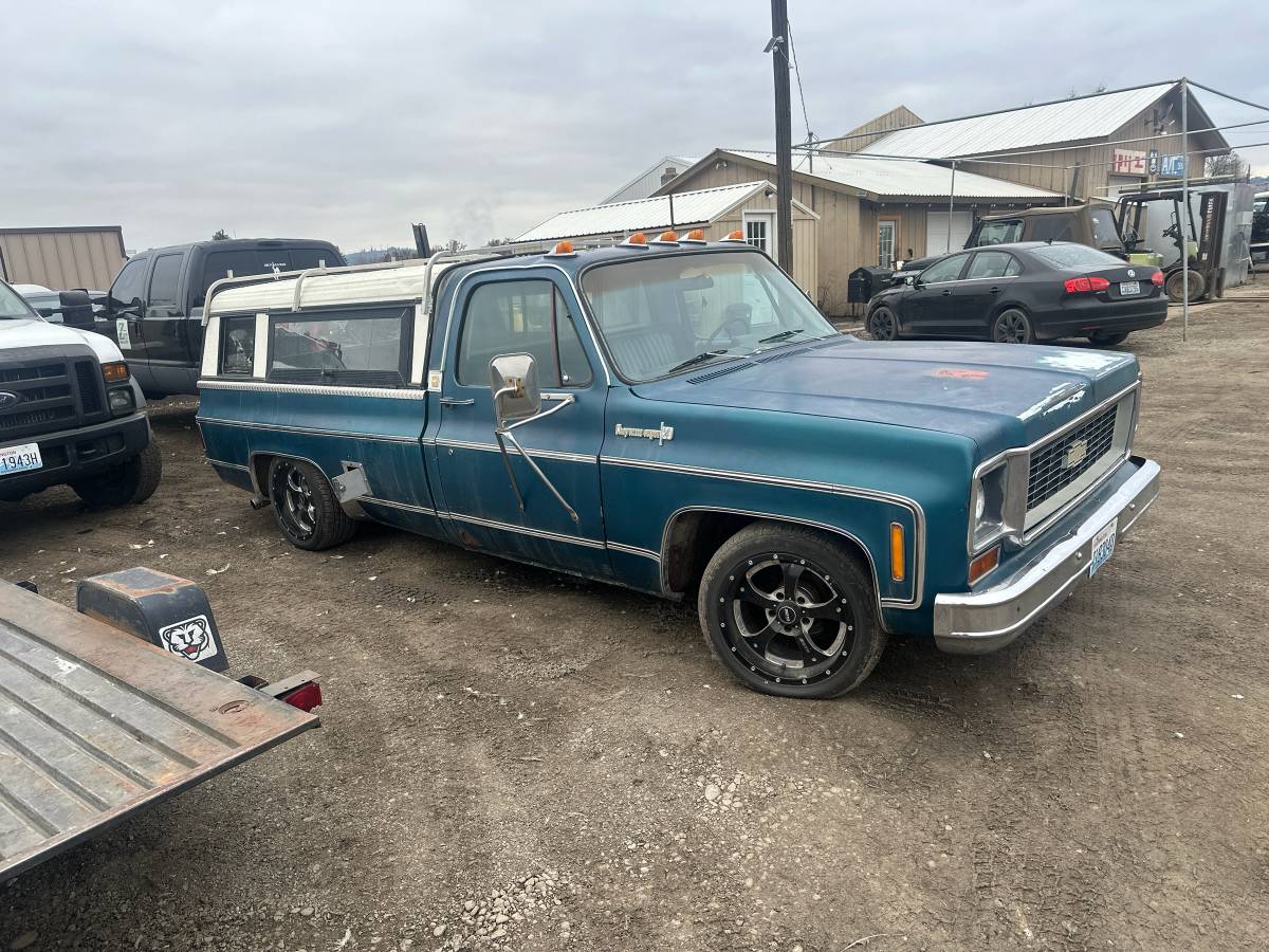 Chevrolet-silverado-2500hd-1973-2