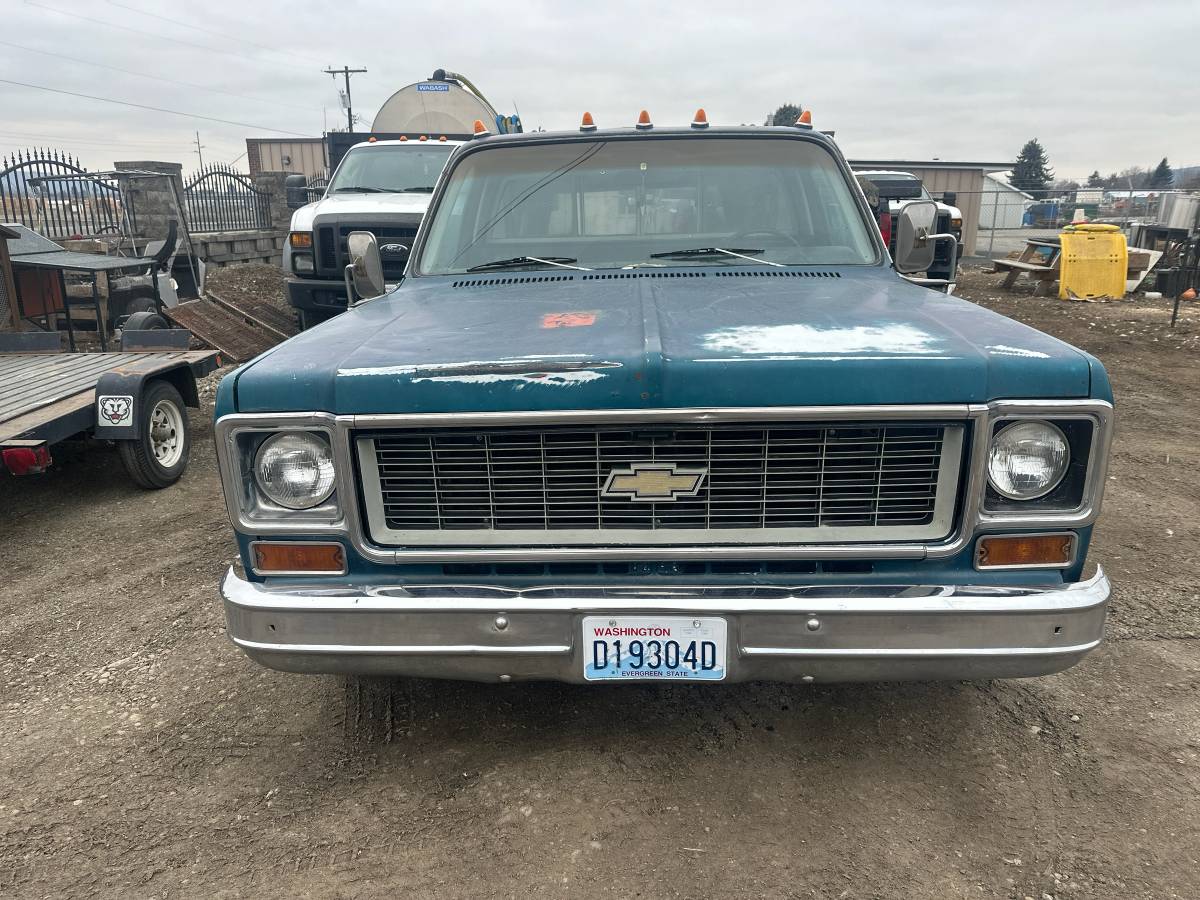 Chevrolet-silverado-2500hd-1973-3