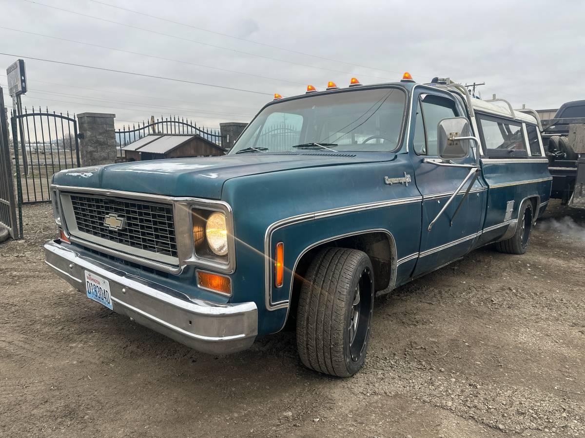 Chevrolet-silverado-2500hd-1973-4