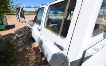 Chevrolet-silverado-3500-1977-white-21