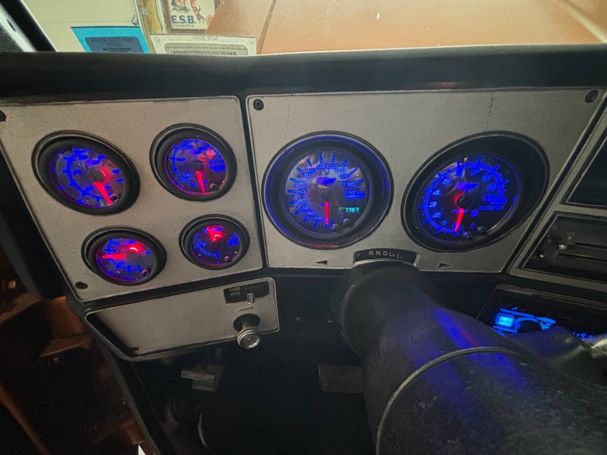 Chevrolet-silverado-c10-1980-orange-5