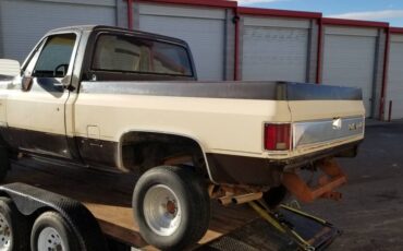 Chevrolet-silverado-short-bed-k10-1984-4