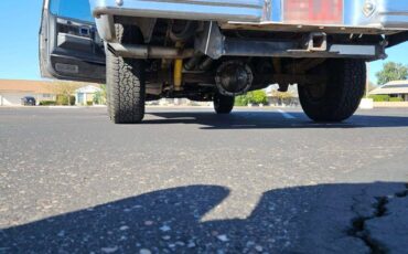 Chevrolet-silvreado-1987-grey-2