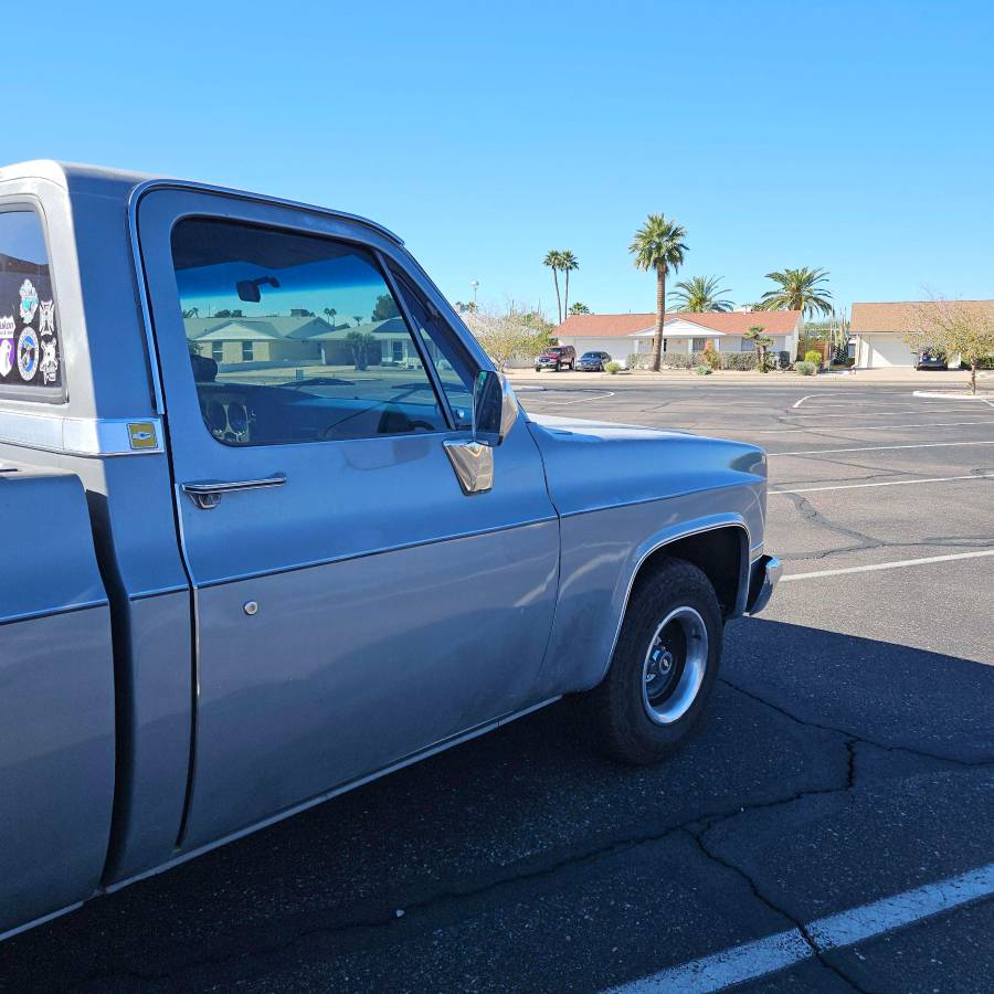 Chevrolet-silvreado-1987-grey-3