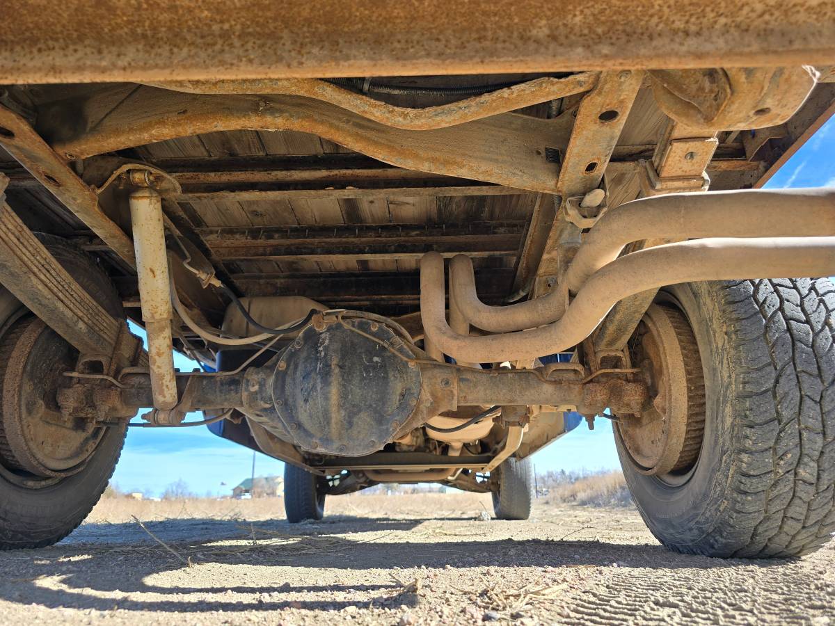 Chevrolet-stakebed-diesel-1993-9