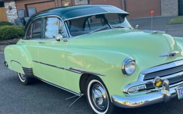 Chevrolet-styleline-deluxe-1951-green-5