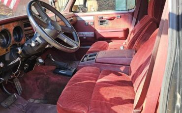 Chevrolet-suburban-12-ton-nominal-1991-red-2