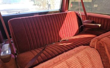 Chevrolet-suburban-12-ton-nominal-1991-red-3