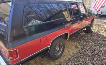 Chevrolet-suburban-12-ton-nominal-1991-red