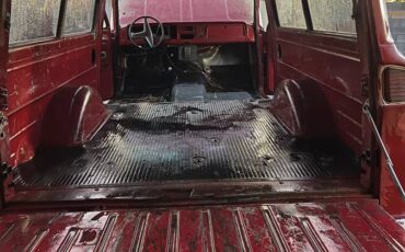 Chevrolet-suburban-1967-red-3