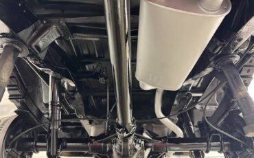 Chevrolet-suburban-1984-red-167