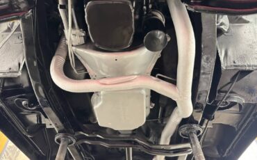 Chevrolet-suburban-1984-red-304