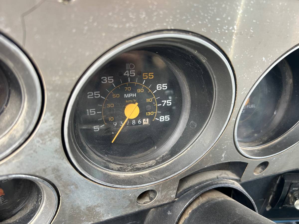 Chevrolet-suburban-1987-6