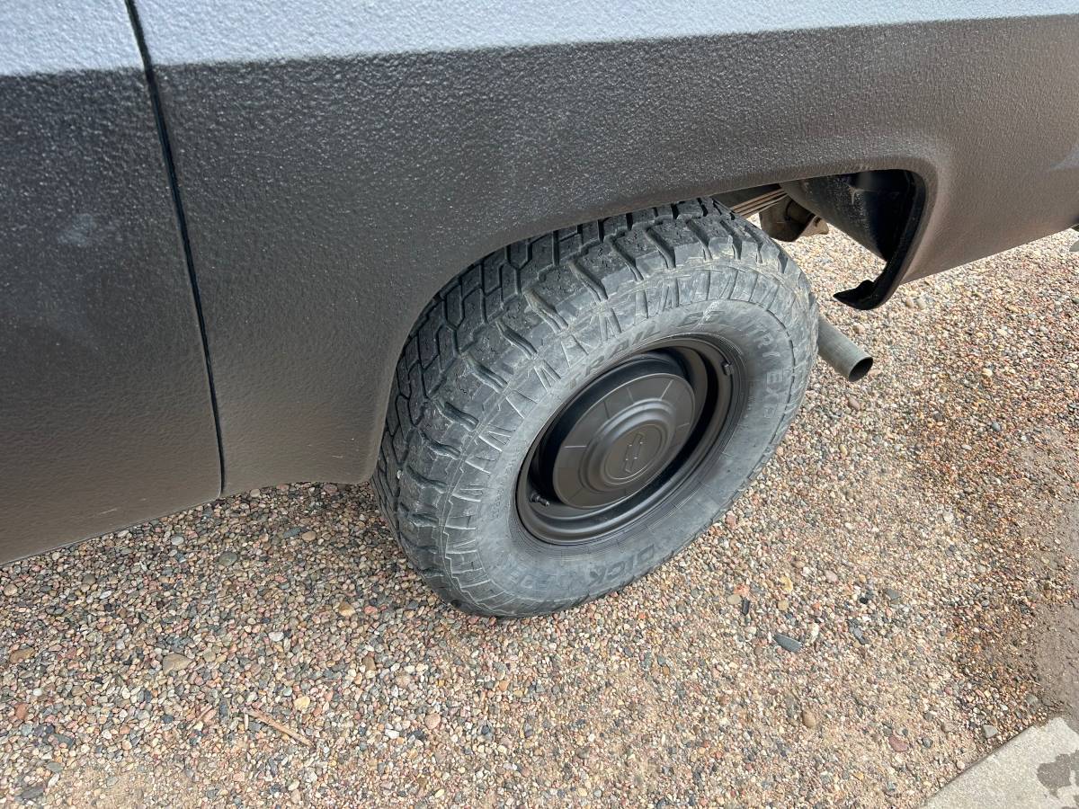 Chevrolet-suburban-1987-7