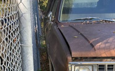 Chevrolet-suburban-1988-2