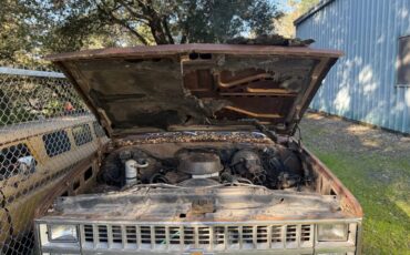 Chevrolet-suburban-1988-3