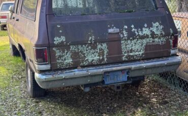 Chevrolet-suburban-1988-8