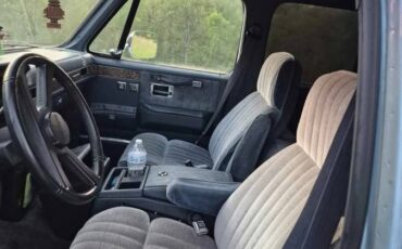 Chevrolet-suburban-1991-5