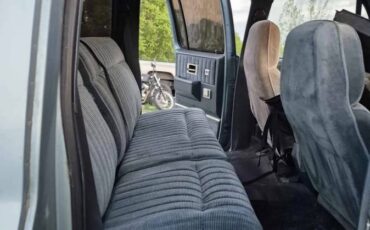 Chevrolet-suburban-1991-7